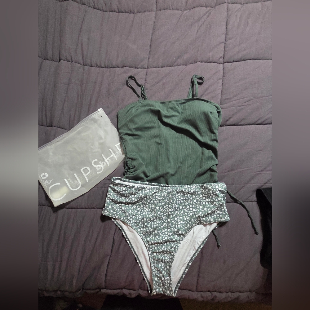Cupshe Green and Floral Bikini Set